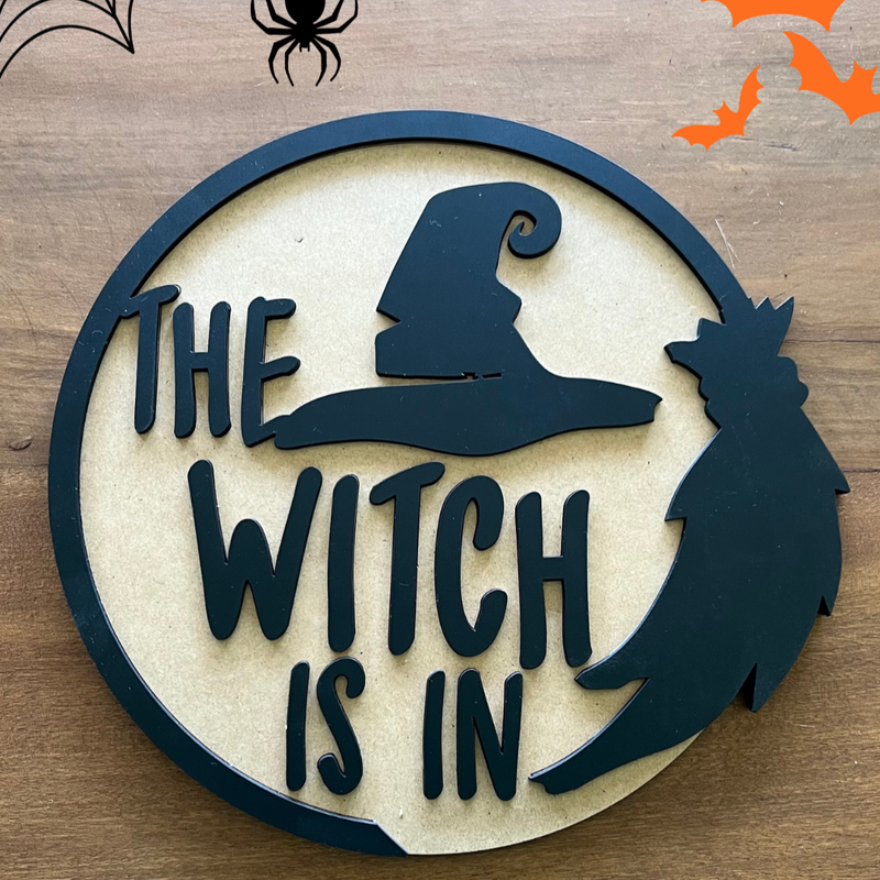 Letrero  Halloween The witch is in  25 cm